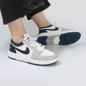 کفش و کتانی زنانه مدل NIKE JORDAN 1 رنگ طوسی مشکی کد M1341